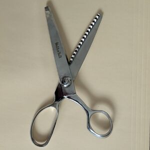 Vintage 1960's Haddon Hall Pinking Shears